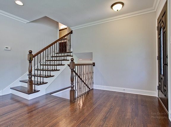3rd image of 336 Crescent Dr