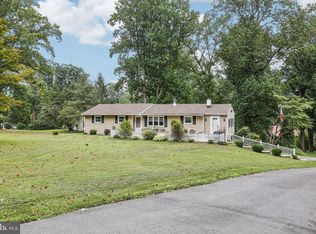 156 Valleyview Dr, Franklin Ctr, PA 19341