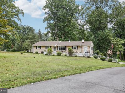 156 Valleyview Dr, Franklin Ctr, PA, 19341