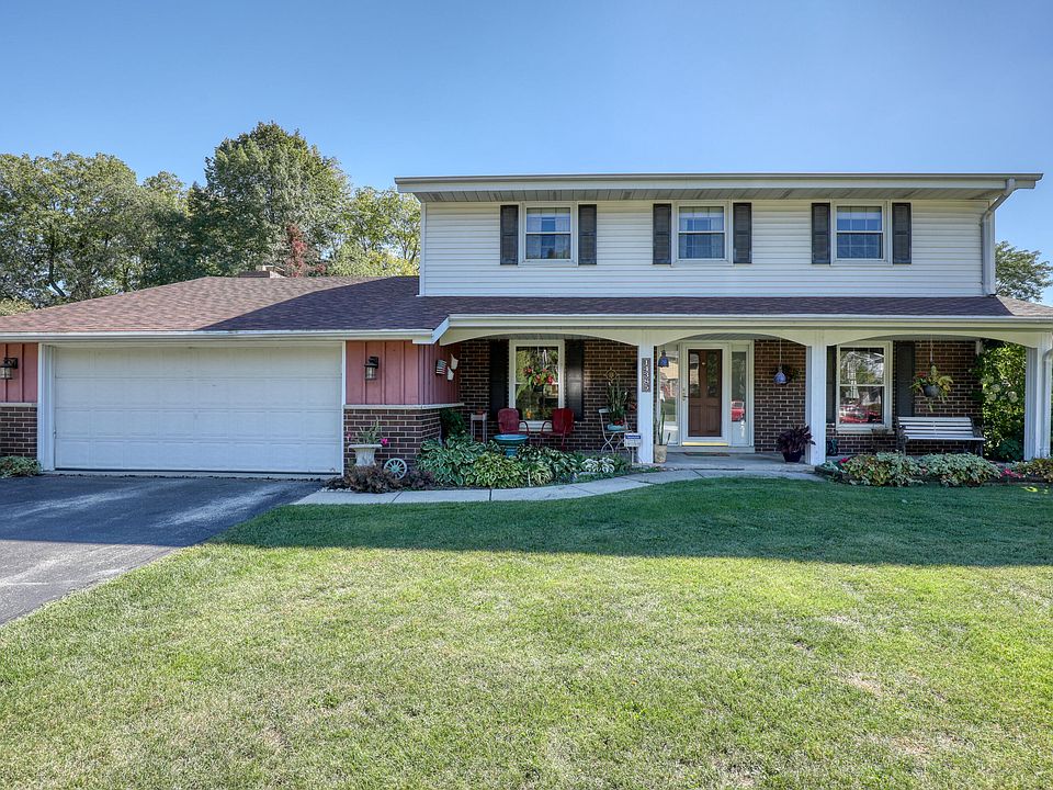 1st image of 14385 W Beechwood Trl