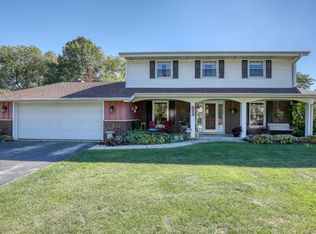 14385 W Beechwood Trl, New Berlin, WI 53151