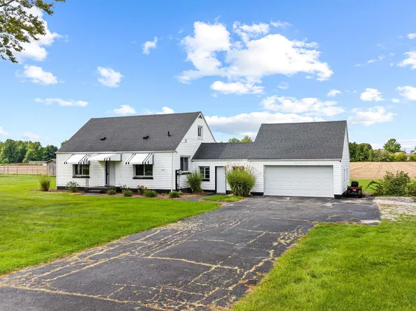 4115 Goeglein Rd, Fort Wayne, IN 46815