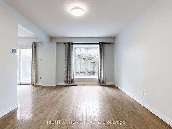 5th image of 801 Edgehill Rd N