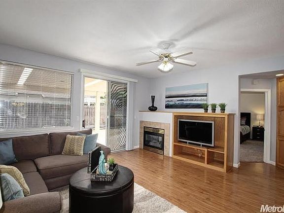 2nd image of 9264 Fosdyke Ct