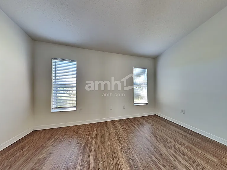 1002 Cristelle Jean Dr — Photo 10