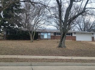 3300 Fee Fee Rd, Bridgeton, MO 63044