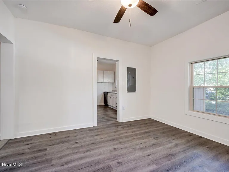 311 Abbeville Ave NE — Photo 6