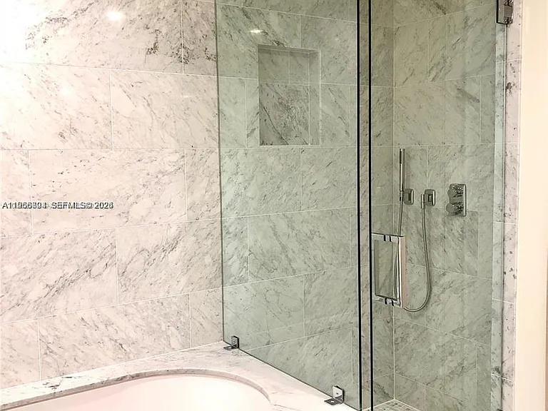 1000 Brickell Plz #2414 — Photo 8