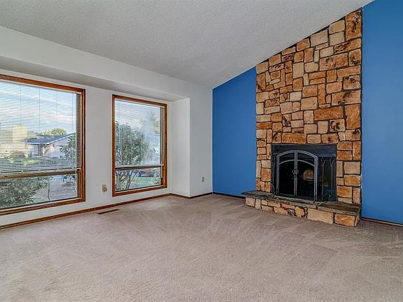 4th image of 1712 SE Park Crest Ave