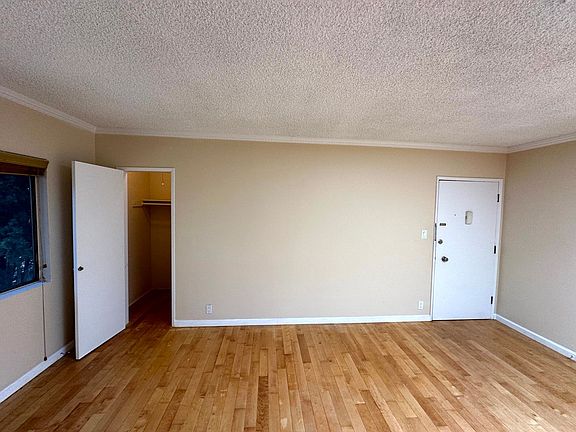 3rd image of 4518 Vista Del Monte Ave APT 6