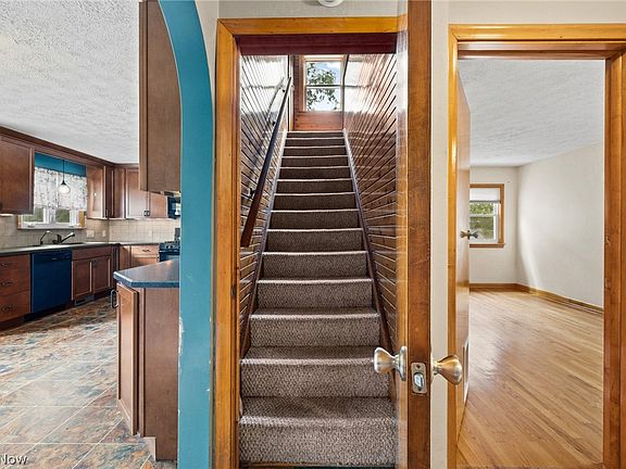 5th image of 1409 Elm Grove Ave