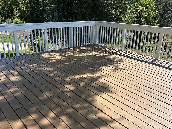 This deck is spacious enough for outdoor dining and relaxation! Imagine yourself enjoying the beautiful view and sounds of the river in every season!