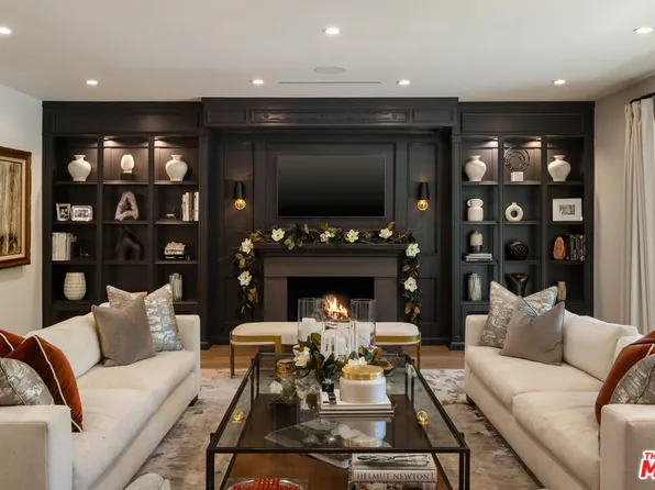 17145 Addison St, Encino, CA 91316