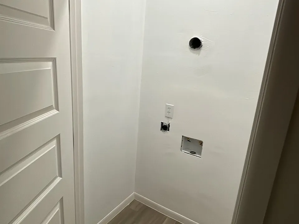 Washer/Dryer Connections