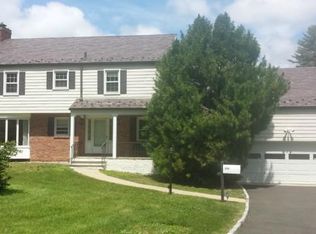 166 E Middle Patent Rd, Greenwich, CT 06831