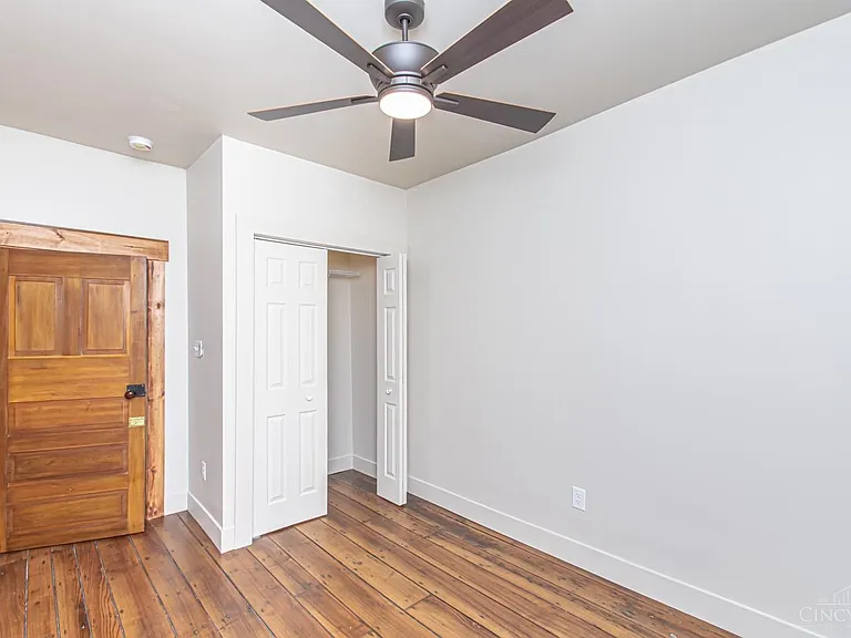 117 Montgomery Ave — Photo 44