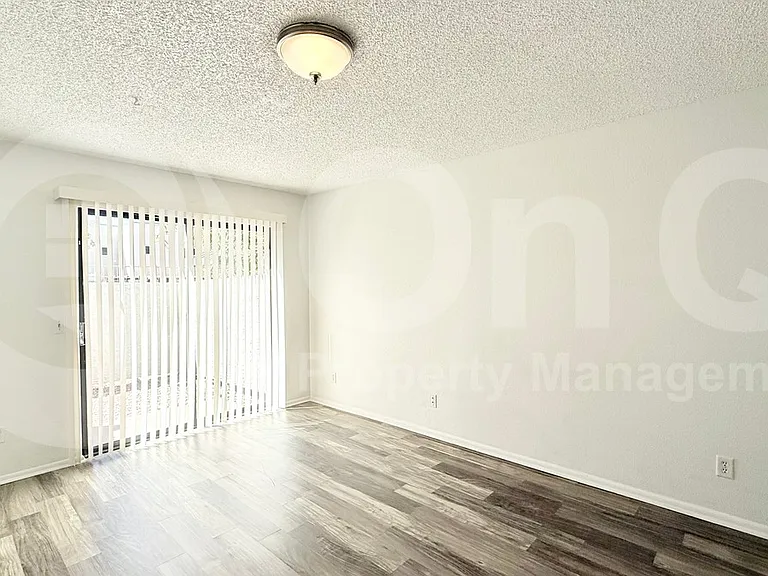 850 S River Dr #1084 — Photo 10