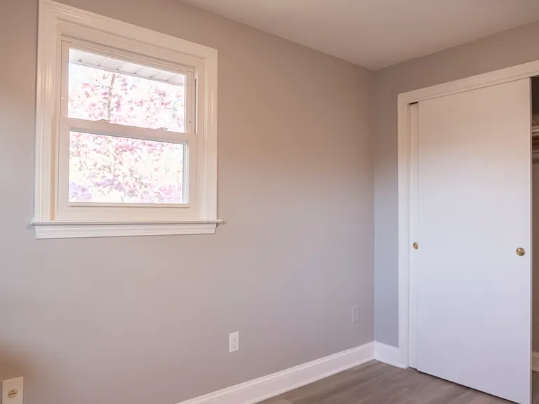 441 Circular Ave #2 — Photo 6