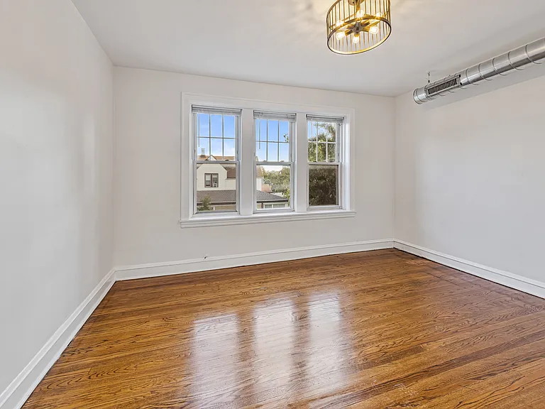3501 N Albany Ave #3 — Photo 5