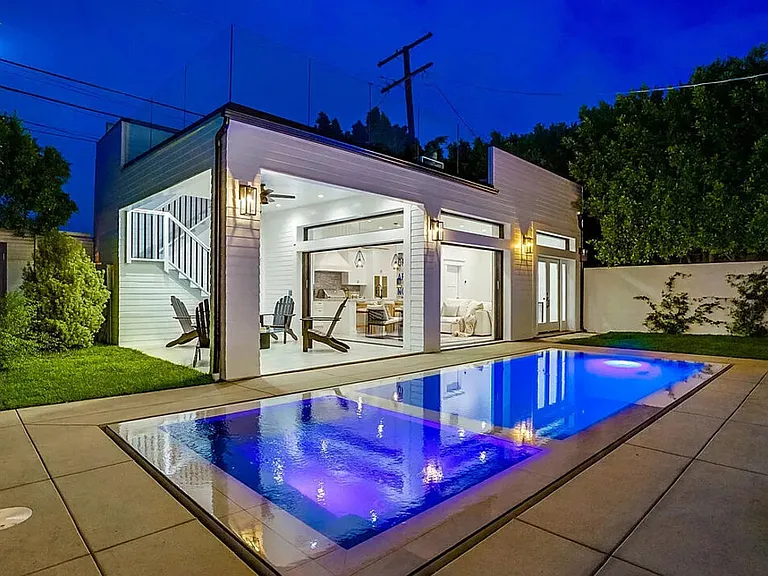 1524 N Sierra Bonita Ave — Photo 16