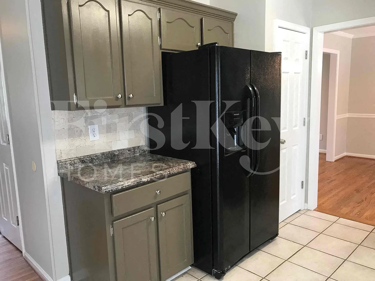 3 bed, 2.0 bath, 1599 sqft, $1,895 — Photo 3