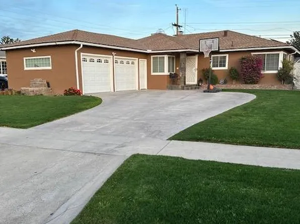 2936 N Spalding Ave, Fresno, CA 93703