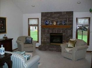 8185 David Ct, Avon, IN 46123