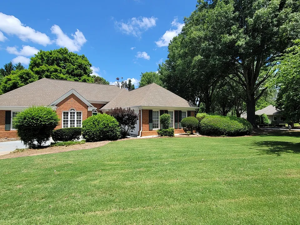 5005 Johns Creek Ct