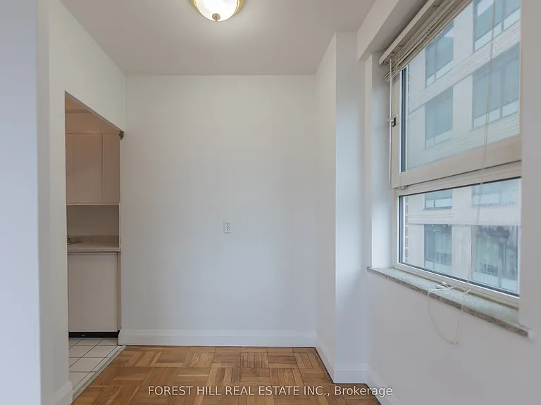 291 Avenue Rd #507 — Photo 21