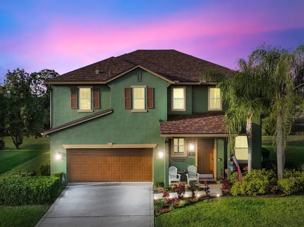 5811 NW Fall Flower Court, Port St Lucie, FL 34986