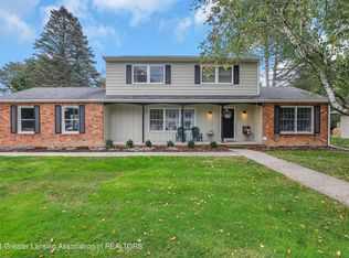 1888 Walnut Heights Dr, East Lansing, MI 48823