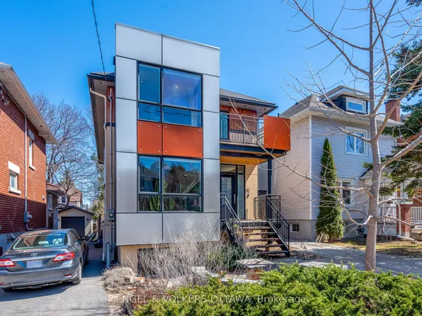 93 Gilchrist Ave, Ottawa, ON K1Y 0M9