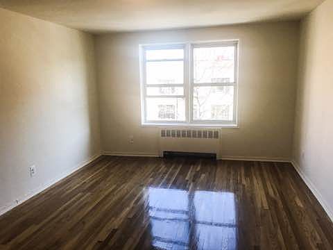4th image of 3704 Parsons Blvd APT 46