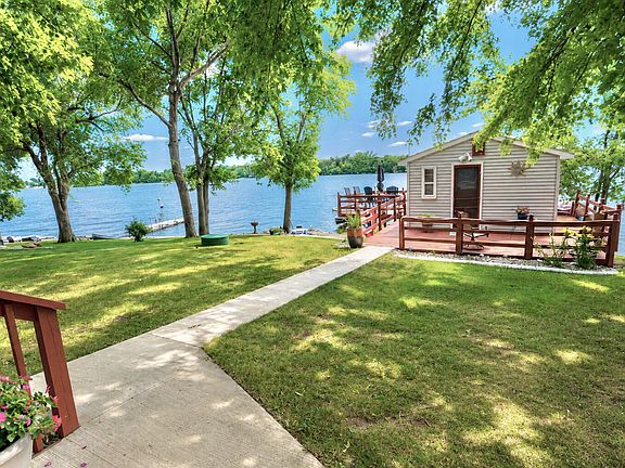 5th image of 460 Nesbitt Dr
