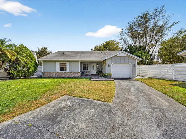 14607 SW 142nd Pl, Miami, FL 33186