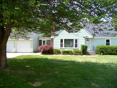 529 4 Mile Rd NW, Comstock Park, MI, 49321