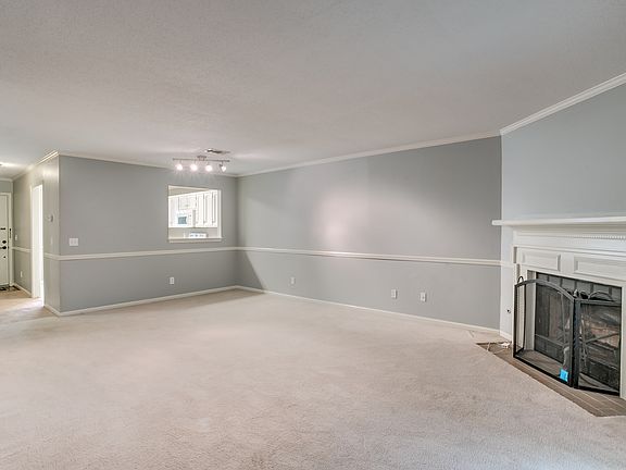 5th image of 1031 Fairfax Dr