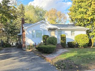 30 Malvern Rd, Brockton, MA 02301