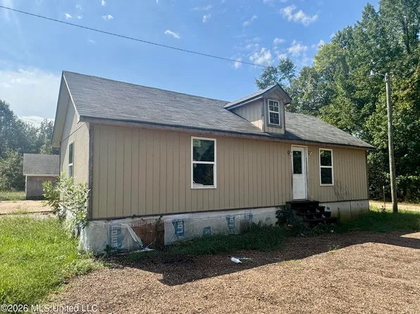 23196A East St #6, Batesville, MS 38606