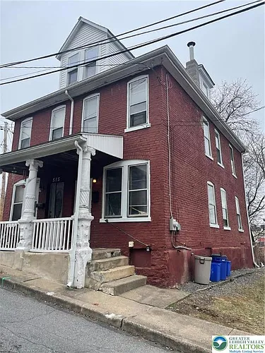513 Spruce St Photo 1