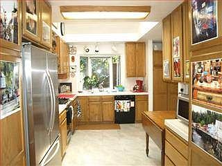 5th image of 558 Jackson Dr