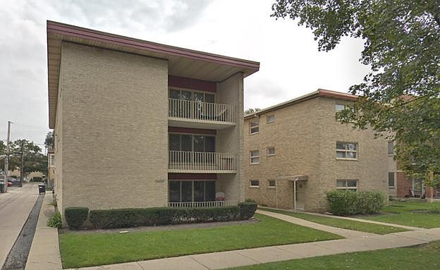 2nd image of 2431 N 76th Ct #2B