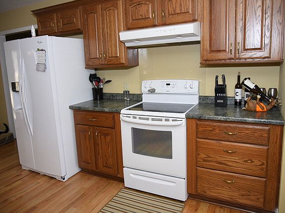 4th image of 1109 Eastwood Ct