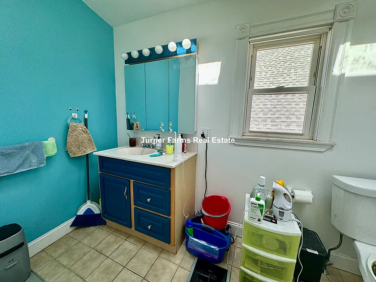 35 Cameron Ave #2R — Photo 27
