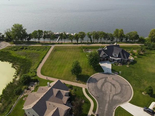 850 Beach Rd, Waconia, MN 55387