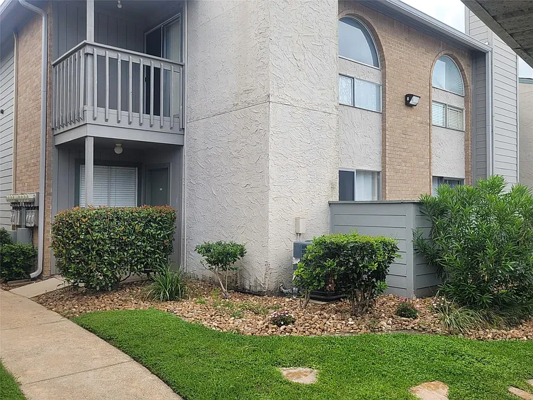 260 El Dorado Blvd #1804 — Photo 2