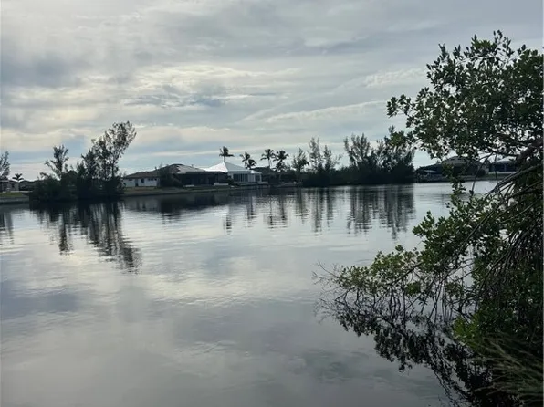 2319 NW 44th Pl, Cape Coral, FL 33993