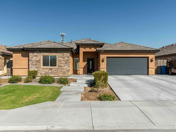 6000 Calatrava Dr, Bakersfield, CA 93311