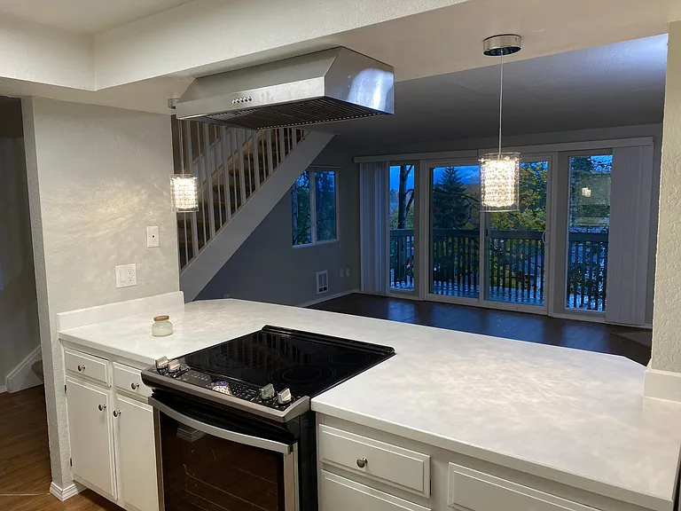 340 SE Donnelly Ln — Photo 25