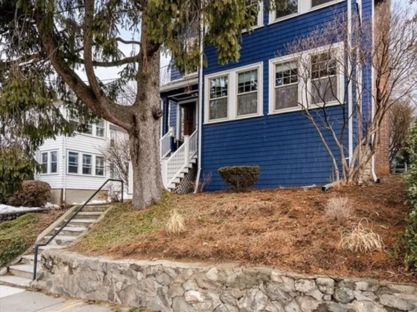 105 Hammond Rd #2, Belmont, MA 02478